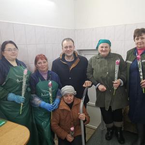 Поздравление женщин с праздником